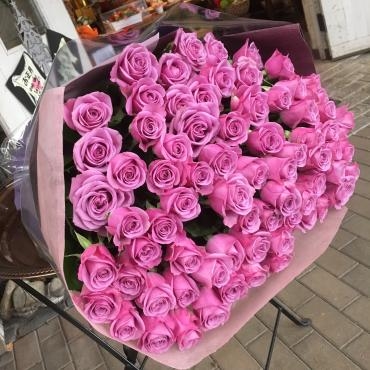 ＜大ボリューム！バラ80本！＞80歳のお誕生日にバラの花束をお届けいたしました！！｜「本郷台花う」　（神奈川県横浜市栄区の花キューピット加盟店 花屋）のブログ