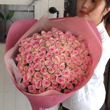 【プロポーズ】108本のピンクのバラのブーケ！「本郷台花う」（神奈川県横浜市栄区の花屋）のギャラリー写真
